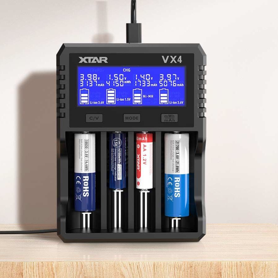 Xtar VX4 -akkulaturi