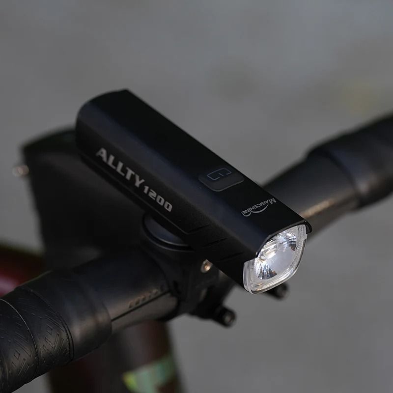 Polkupyöränvalo MAGICSHINE ALLTY 1200