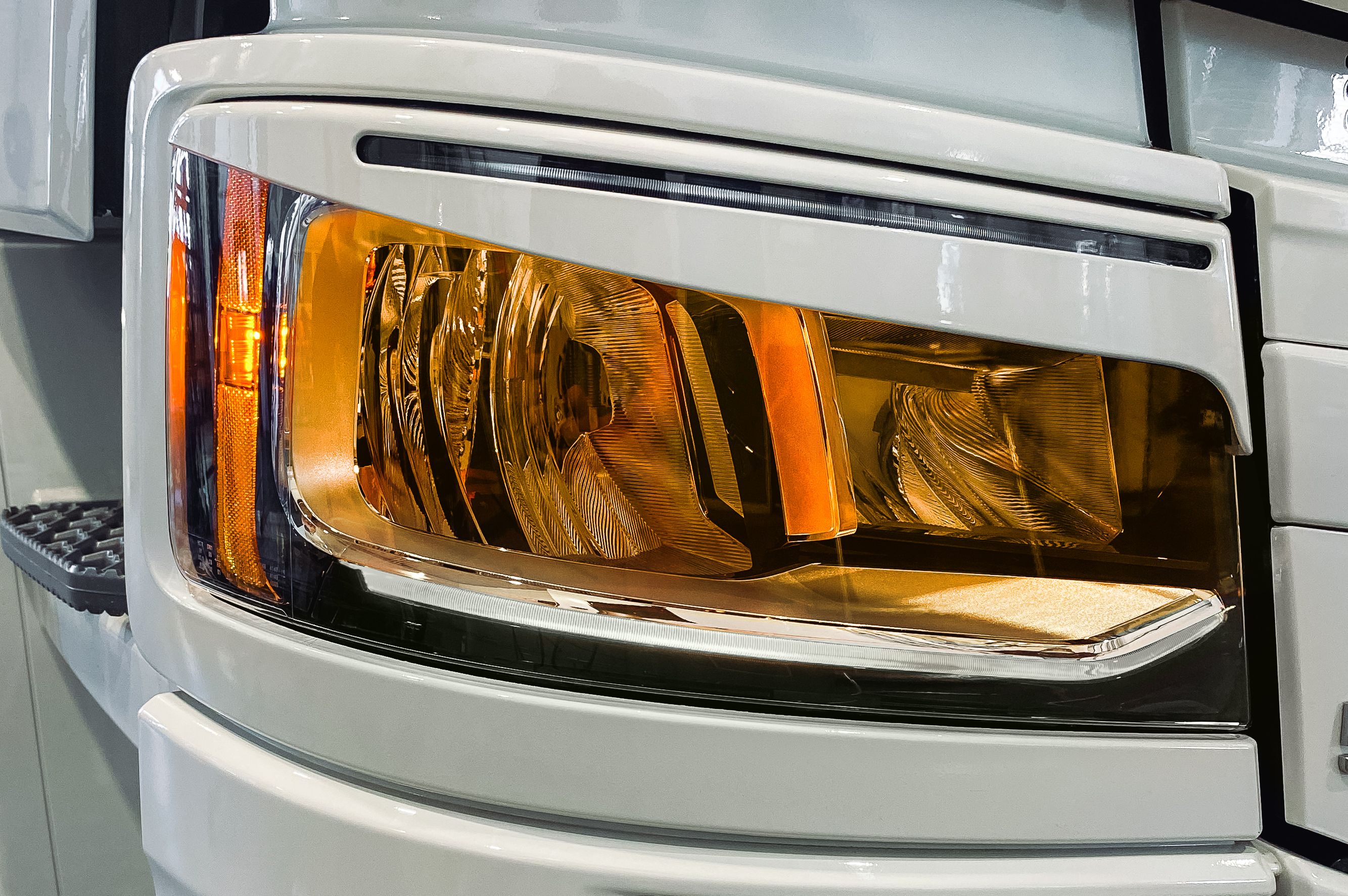 Truckvision Scania Next.Gen umpioparkkivalo Amber