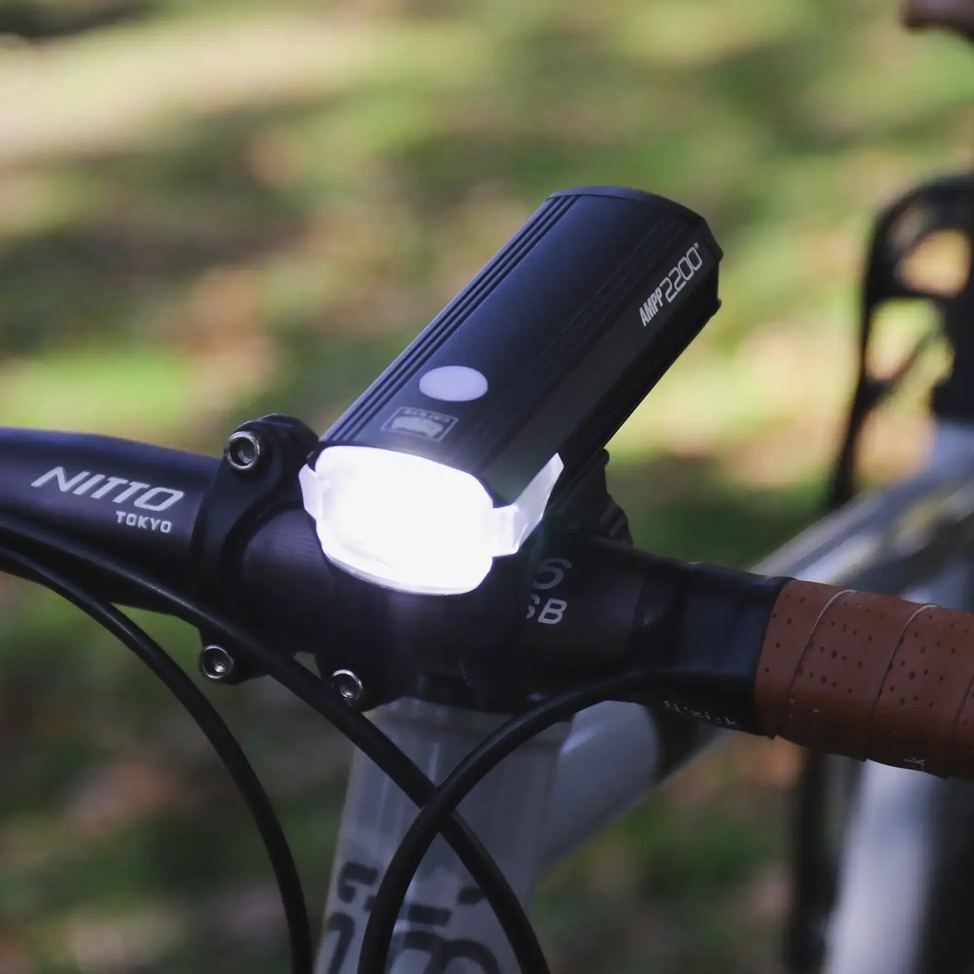 CatEye AMPP2200 Polkupyörän valo