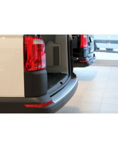 Takapuskurin suojalevy VW T6 2015-2019