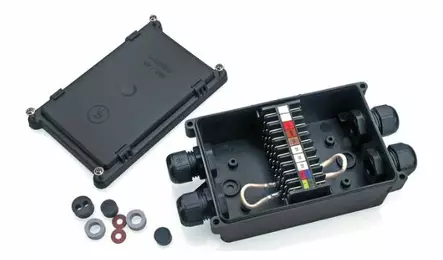 Jakorasia 4-ulostuloa - Muut asennustarvikkeet - 1030300860 - 2