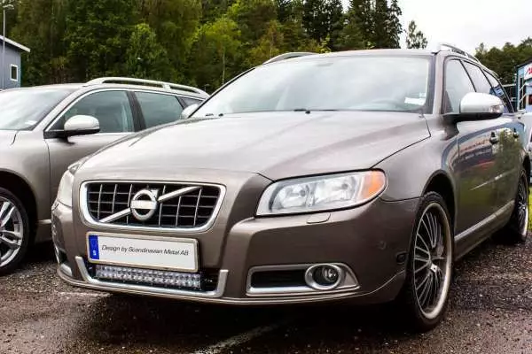 LED-lisävalopaketti DSM Premium Plus - Volvo lisävalot - 8020100270 - 2