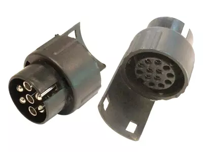 Adapteri 7N-> 13N pistoke - Led-takavalot - 6050011211 - 2