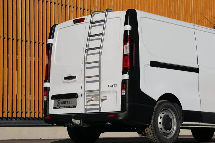 Tikkaat Nissan NV300 2015-, ML I, pultattavat, Metec - Kattotelineet & tikkaat pakettiautoon - 8020102641 - 1