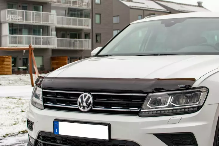 Konepellin tuuliohjain VW Tiguan 2017- - Konepellin suojalistat - 7020100022 - 1