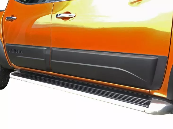 Kylkimuovisarja Nissan Navara 2015- - Lokasuojan levikkeet - 7020100142 - 1