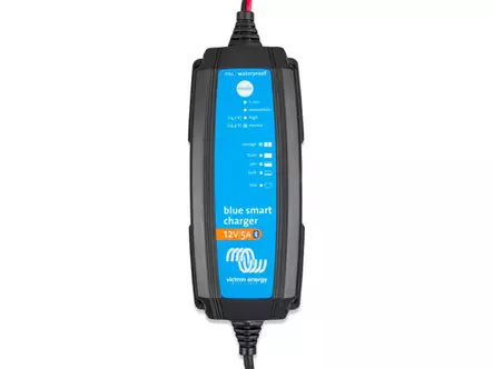 Akkulaturi Victron Energy Blue Smart IP65, 5A, 12V - Pienet alle 10A laturit - 8020108343 - 1