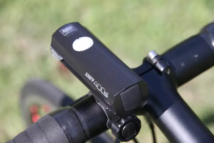 CatEye AMP400S Polkupyöränvalo - Polkupyörän etuvalot - 8020112753 - 1