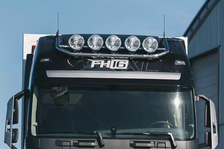 Metec Valoteline Volvo FH Globetrotter & XL 2013- - Valoraudat kuorma-autoon - 8020102687 - 1