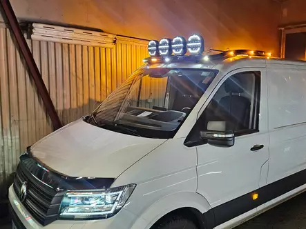 T-RACK VW Crafter H2 Compact 17- etummainen kattokaari - Työvalotelineet pakettiautoon - 8020120928 - 1